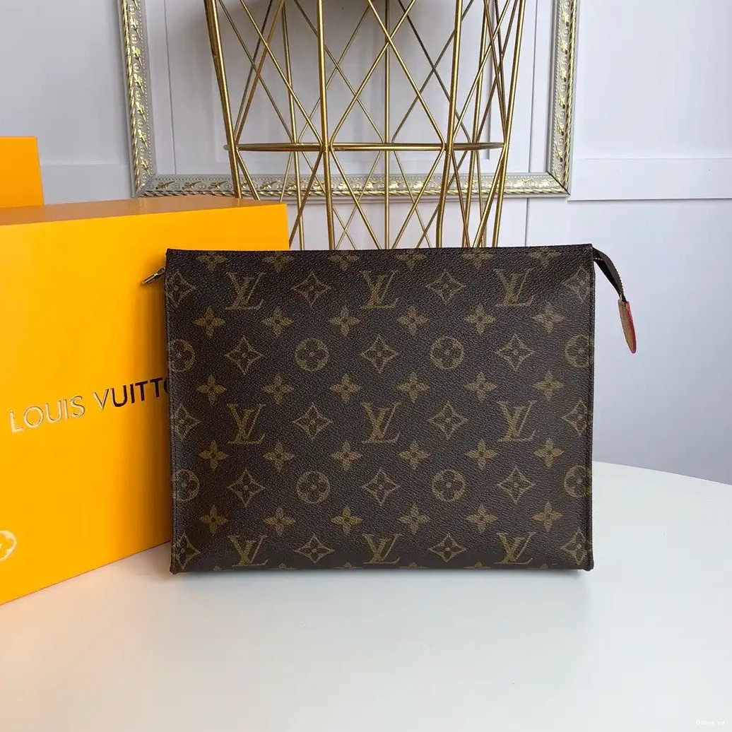 TOILETRY 26 Louis POUCH Vuitton 0514
